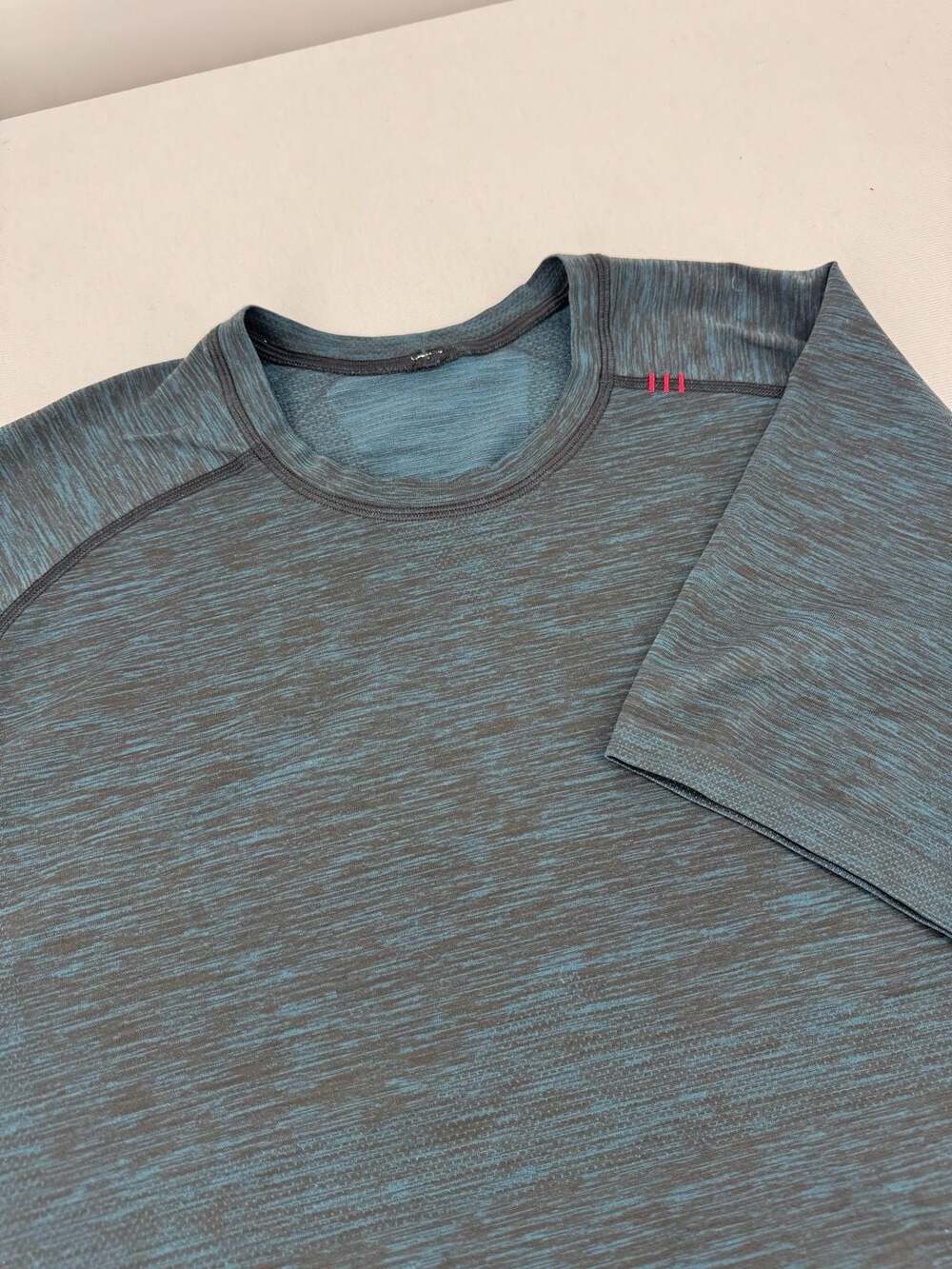 Lululemon Metal Vent Tech Short Sleeve Shirt Blue Grey